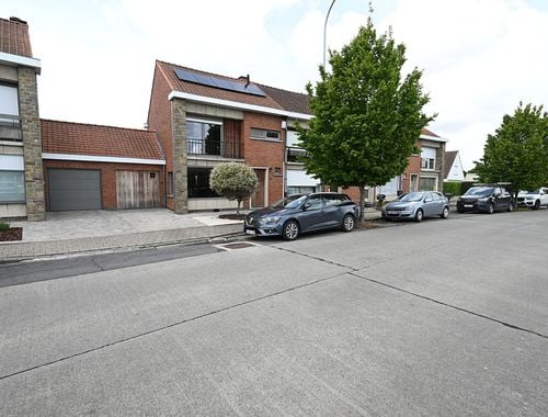                                         Maison à louer à Kachtem, € 850

