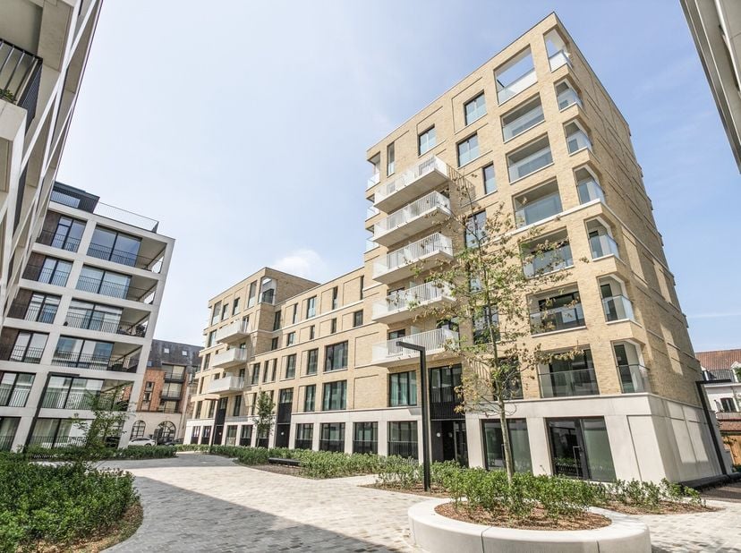 Dit ruime en energiezuinige driekamerappartement op de tweede verdieping combineert een aangename indeling met hedendaags wooncomfort en een uitsteken