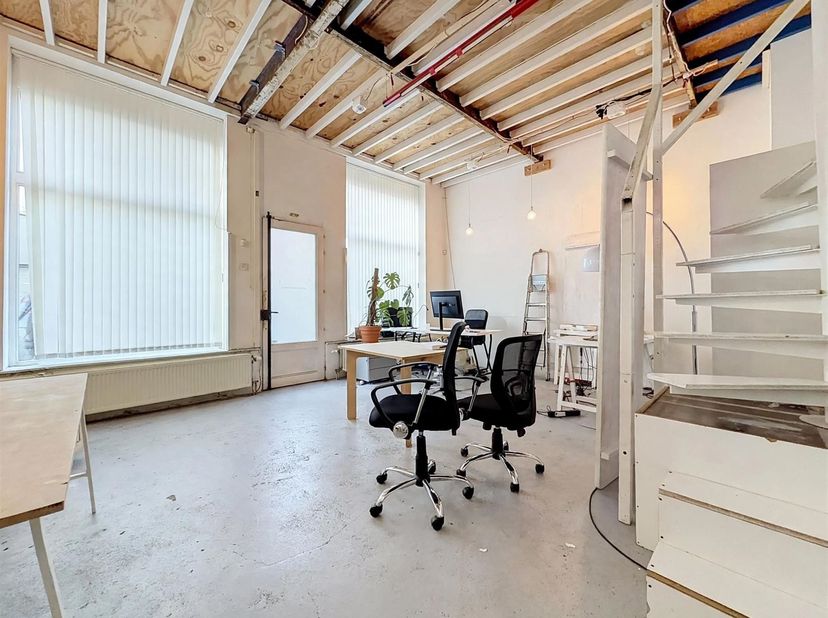 Bedrijfsvastgoed te koop in ,
                    1000 Brussel