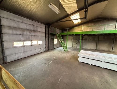                                         Commerce à louer à Moerkerke, € 650
