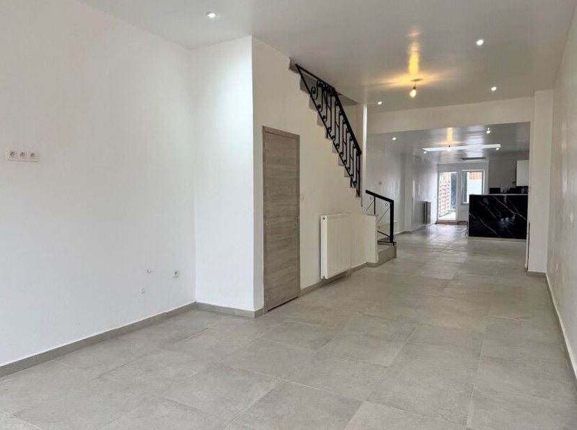 Huis te koop in Moeskroenstraat 91,
                    8930 Menen
