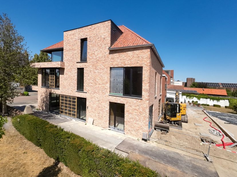 Residentieel wonen in het centrum van Westrozebeke vlakbij Roeselare &amp;amp; Staden.<br />
<br />
Residentie GILDHOF is een kleinschalig én zeer energie