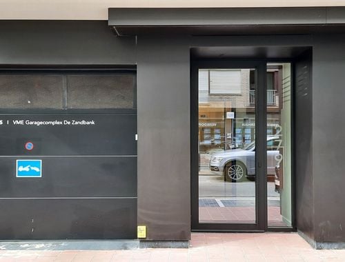                                         Garage te huur in Knokke, € 2.400
