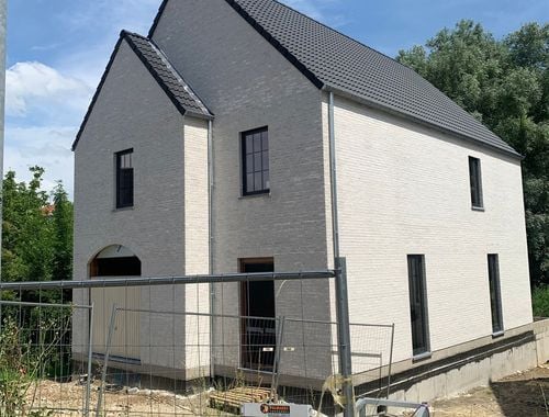                                        Woning te koop in Meldert, € 750.000
