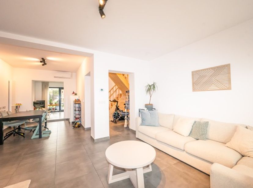 Instapklare energiezuinige woning (EPC A) met 4 slaapkamers en tuin nabij Leuven<br />
<br />
Instapklare en moderne gezinswoning gelegen langs de Aar