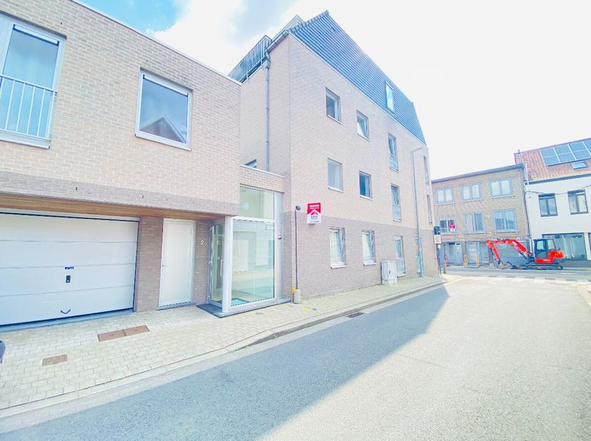 Intéressé? Cliquez ici! https://mijnhuurprofiel.be/property/34e9e37d-95a8-42df-a56e-df133e5763d8
