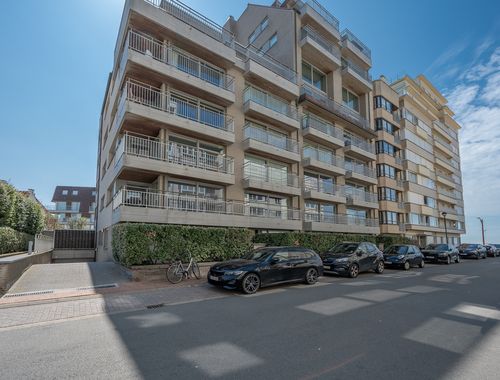                                         Garage à louer à Heist-aan-Zee, € 2.500
