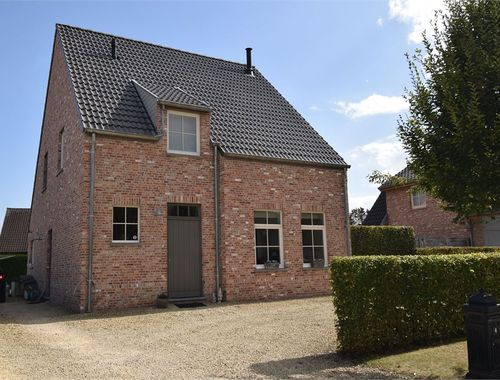                                         Maison à vendre à Dikkelvenne, € 437.253
