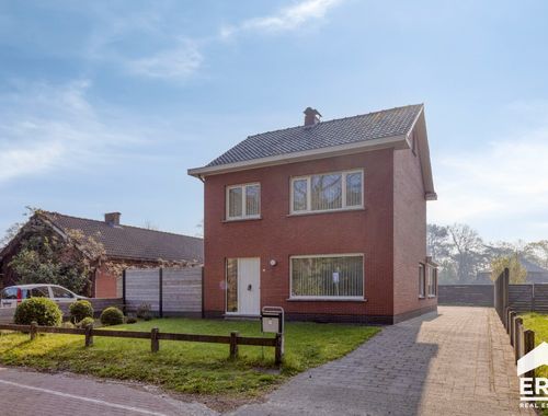                                         Maison unifamiliale à vendre à Zoersel, € 385.000
