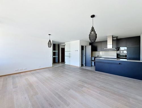                                         Appartement à louer à Bruxelles, € 1.600
