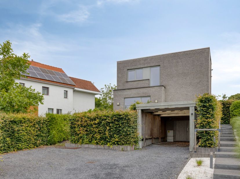 Cette magnifique maison à Schepdaal (Dilbeek) est un véritable coup de cœur pour ceux qui recherchent de l'espace, du confort et du plaisir de vivre m