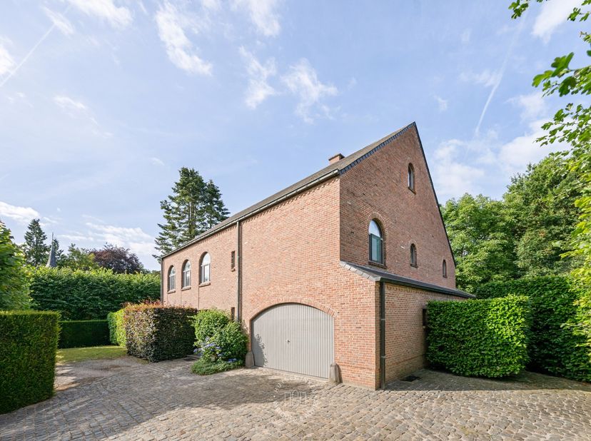 Huis te koop in Houten Schoen 15,
                    9100 Sint-Niklaas