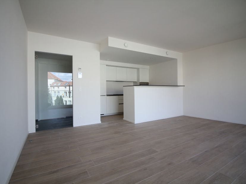 En plein cœur de Bruxelles, dans le quartier Brunfaut, Home Invest Belgium a réussi le pari de reconvertir un ancien site semi-industriel en logement