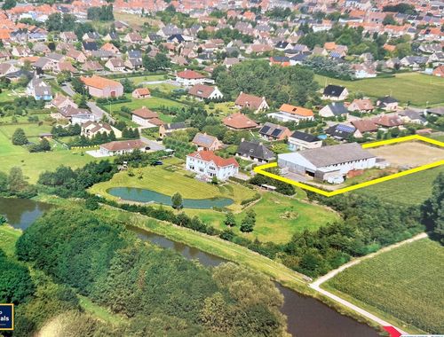                             Entrepôt sans bureau à vendre à Wevelgem
