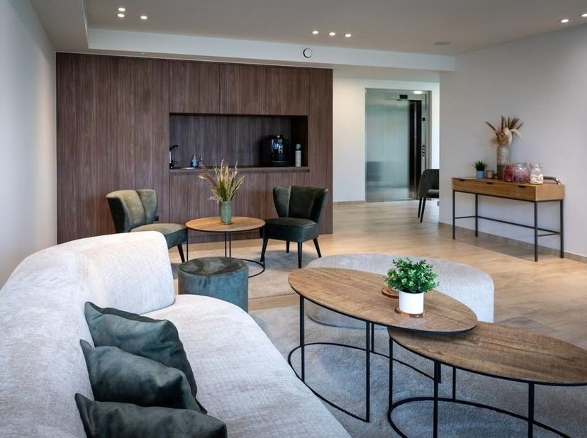Zorgeloos beleggen in vastgoed? Ontdek deze topinvestering! <br />
Duplex hotelkamer voor 4 personen (dubbel bed in mezzanine en uitschuifbaar salon/b