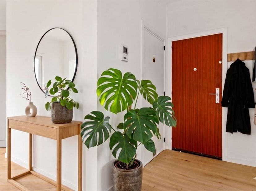 Prachtig Gerenoveerd appartement (78m²) met 2 slaapkamers, badkamer en berging op toplocatie te Antwerpen!<br />
Ligging: Gelegen op toplocatie te Ant