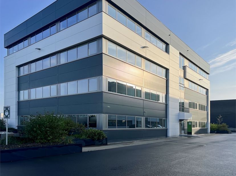 Werk waar en hoe u maar wilt met een kantoor-membership van Regus. Met prijzen vanaf 189€ bieden wij de flexibiliteit en vrijheid om aan elke werkstij