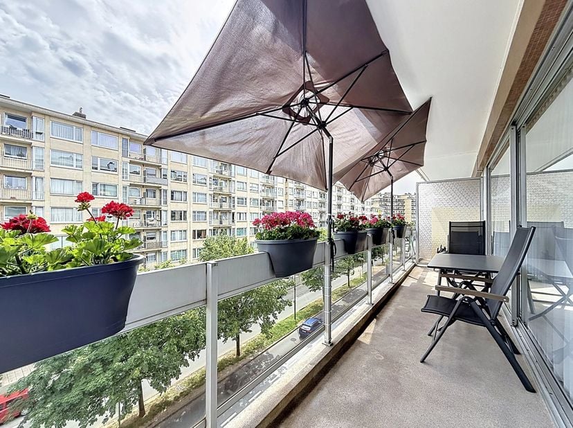 Appartement te koop in BOULEVARD EDMOND MACHTENS 121,
                    1080 Sint-Jans-Molenbeek
