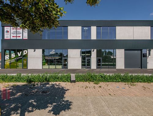                                         Kantoor te koop in Hooglede, € 530.000
