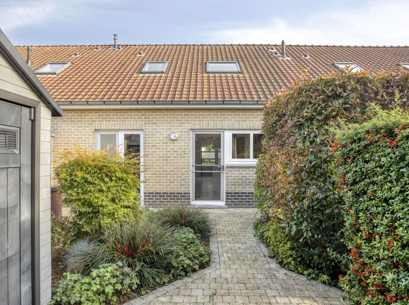 Huis te koop in Kosterijstraat 43,
                    8200 Sint-Andries