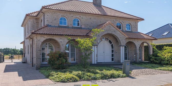 Maison à vendre à Sint-Pietersstraat 12, 3630 Leut