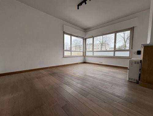                                         Kantoor te huur in Wilrijk, € 750
