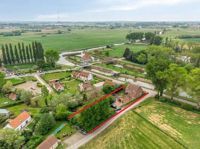 Huis te koop in Fintele 2,
                    8647 Pollinkhove