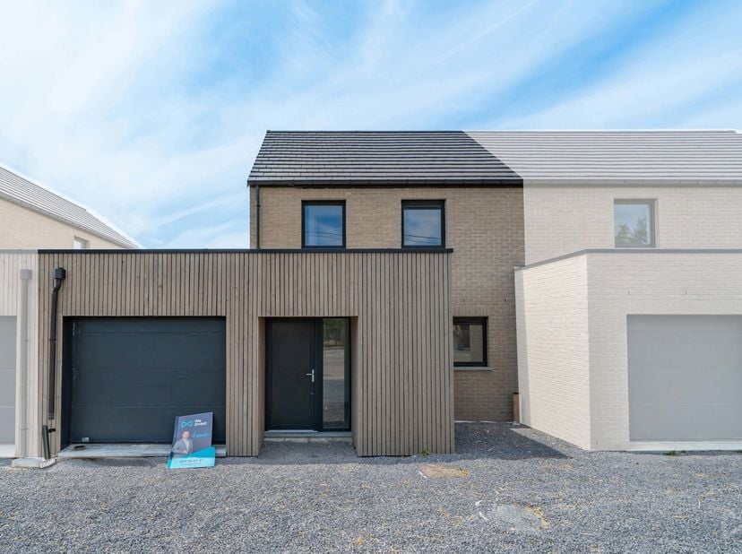 Contact : maxime.vandenabbeele@weinvest.be - 0494 05 23 55. À la recherche d'une maison neuve alliant confort, modernité et performance énergétique ?