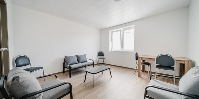 Bedrijfsvastgoed te huur in Rue Emile Vandervelde 116, 6042 Lodelinsart
