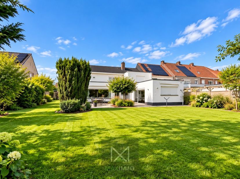 Huis te koop in ,
                    8930 Rekkem
