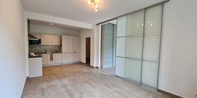 Appartement te huur in Rue Emile Claus 44, 1050 Elsene
