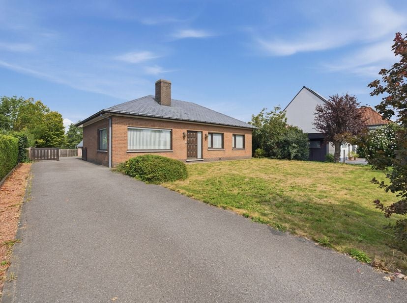 Huis te koop in ,
                    9870 Zulte