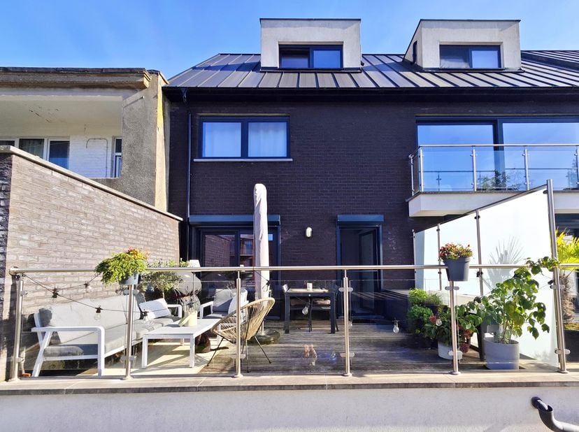 Appartement te koop in Baron J. Greindllaan 32 bus 0102,
                    1731 Zellik