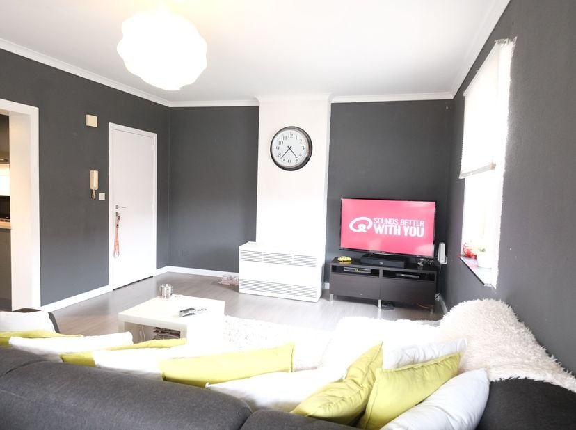 Eén-slaapkamer appartement in stadsrand van Hasselt.<br />
<br />
Dit éénslaapkamerappartement is gelegen in de Stokerijstraat 2 op de tweede verdiepi