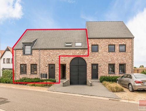                                         Eengezinswoning te koop in Veldwezelt, € 399.000
