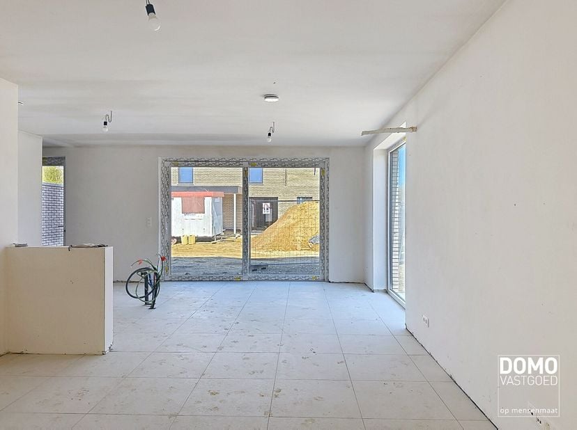 Heeft u interesse? Bekijk deze woning op onze website http://www.domovastgoed.be of contacteer ons op het nummer 011/96.49.96<br />
Nieuwbouwproject R