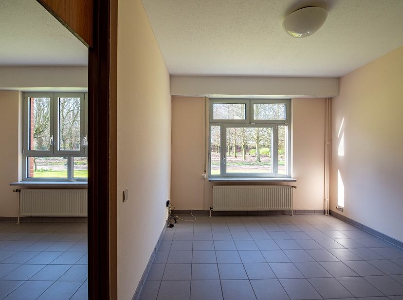 Appartement à louer
                    à 2020 Antwerpen