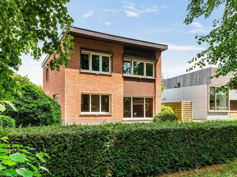 Maison ouverte de 3 chambres dans un emplacement de choix à Noorderwijk<br />
Situation :<br />
Cette maison ouverte bénéficie d'un emplacement calme