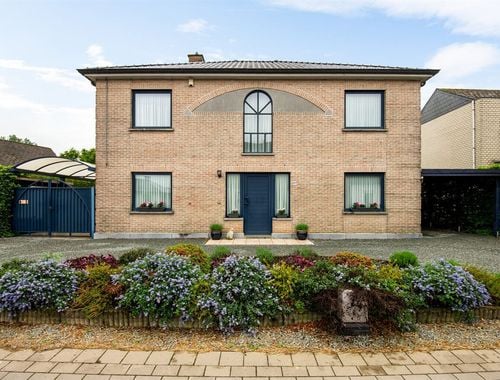                                         Eengezinswoning te koop in Onze-Lieve-Vrouw-Waver, € 595.000
