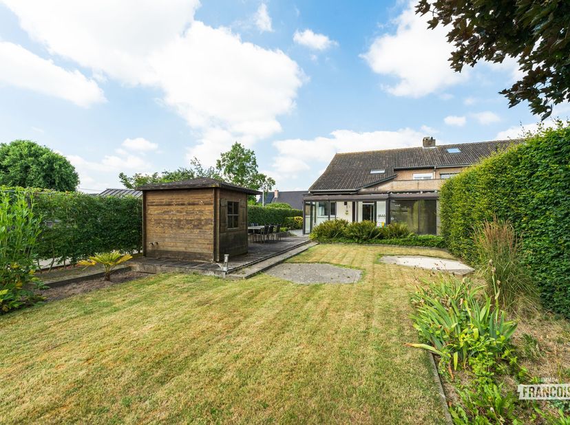 Huis te koop in Zonstraat 32,
                    8820 Torhout