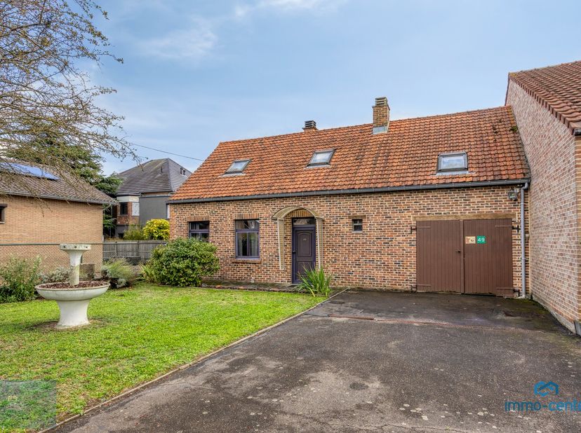 Huis te koop in Meeënheide 49,
                    3600 Genk