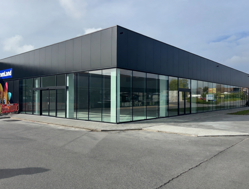                                         Bien commercial à louer à Roeselare, € 5.100
