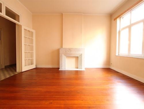                                         Appartement te huur in Sint-Gillis, € 935
