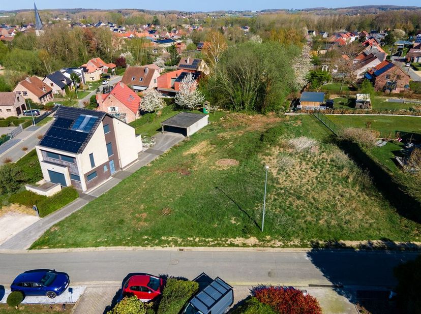 Ontdek deze aantrekkelijke bouwgrond van 778 m², ideaal gelegen in het charmante Boutersem en perfect geschikt voor het realiseren van een stijlvolle