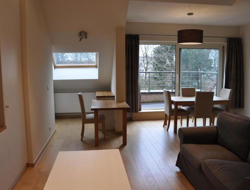                                         Appartement à louer à Woluwe-Saint-Pierre, € 1.400
