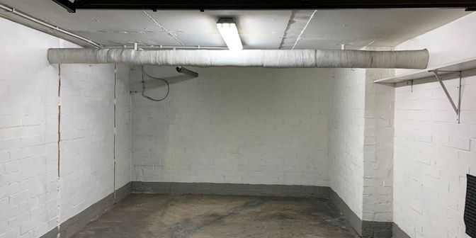 Garage te koop in Bisschoppenhoflaan 432 - box bus 216, 2100 Deurne