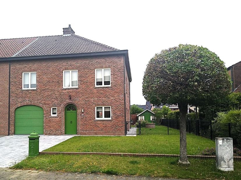Maison à louer
                    à 9308 Hofstade