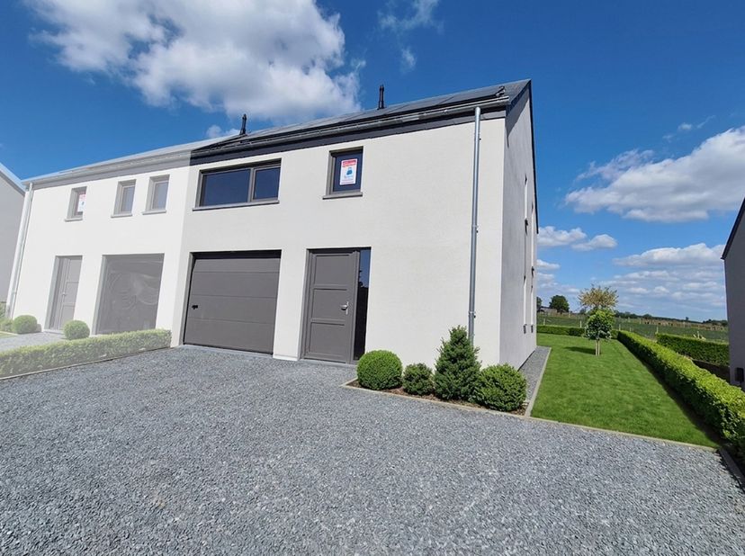 Huis te koop in Rue Saint-Blaise 10,
                    6860 Mellier