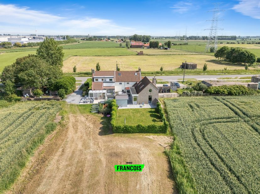 Huis te koop in Zeebruggelaan 172,
                    8370 Uitkerke