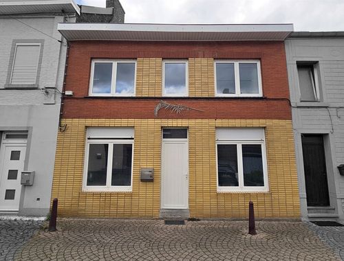                                         Eengezinswoning te koop in Quaregnon, € 119.000
